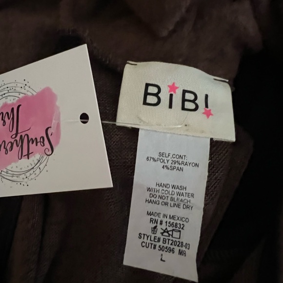 Bibi cold shoulder 1/2 brown 1/2 black front brown sweater. nwt size L - Picture 4 of 4